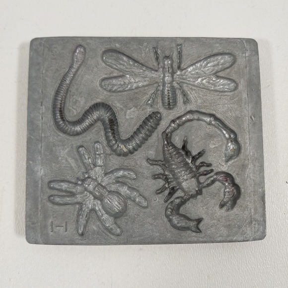 Toymax Other - Vintage Toymax CREEPY CRAWLERS Bugs Spider Worm DragonFly Scorpion Metal Mold